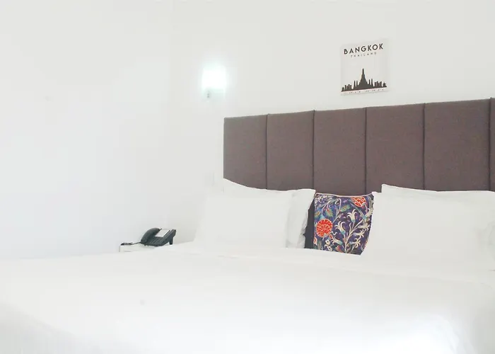 Отель Spot Балеал